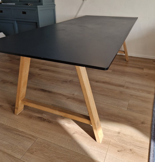 Andersen Design Eettafel Blauw