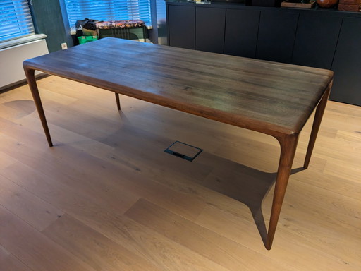 Artisan Latus eettafel