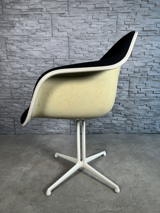 Image 1 of Vitra La Fonda Fiberglass Armchair Eames