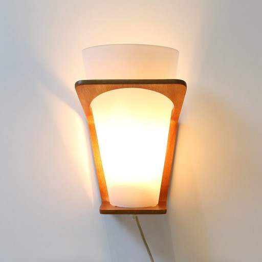 Wandlamp Nx 41 van Louis Kalff voor Philips in gebogen teakhout, 1959