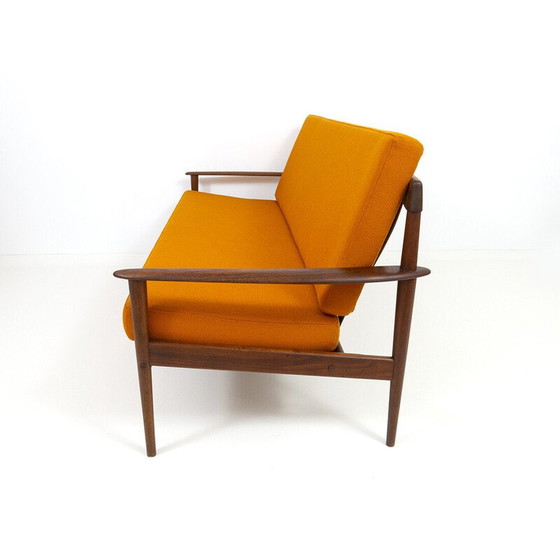 Image 1 of Deense vintage teakhouten bank van Grete Jalk voor Poul Jeppesen