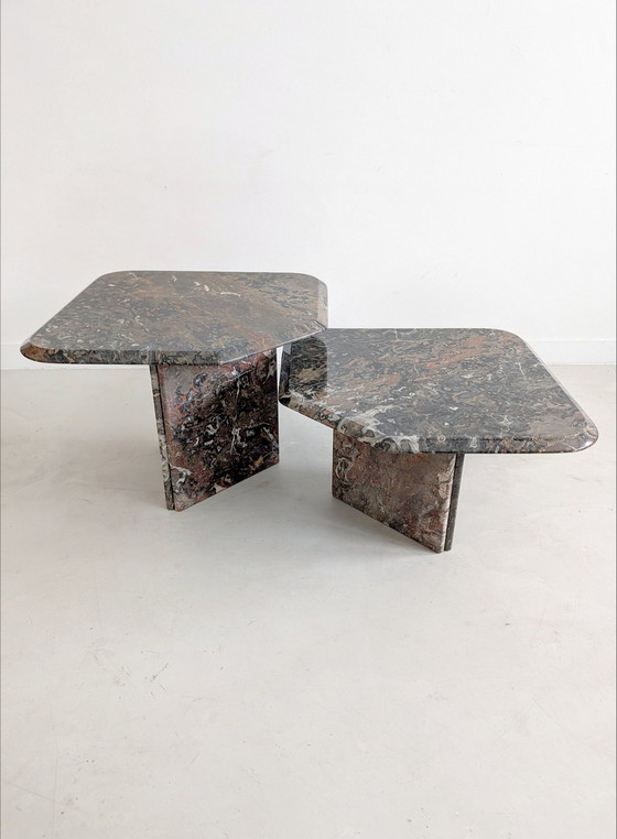 Image 1 of 2x Italiaanse marmeren Nesting Tables 1970'S