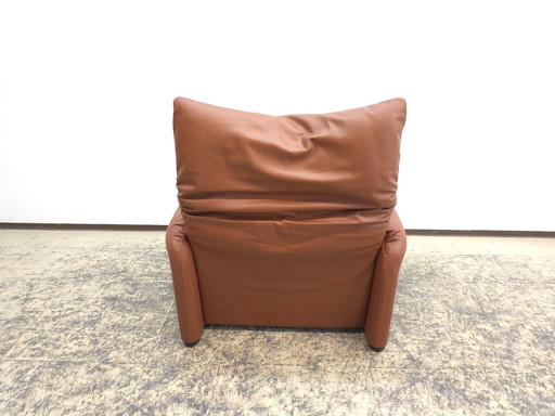 Cassina Maralunga fauteuil Donker cognac Design fauteuil Leren fauteuil