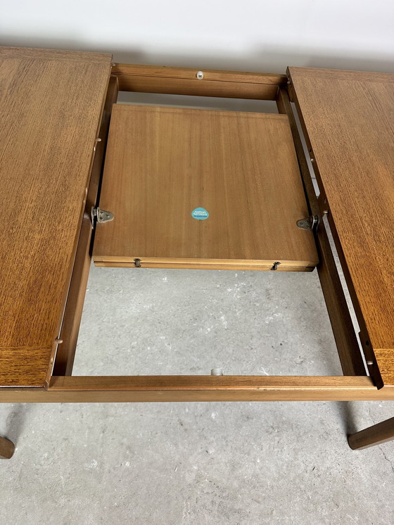 Image 1 of Scandinavische stijl teak uitschuifbare tafel door Nathan meubelen 1960