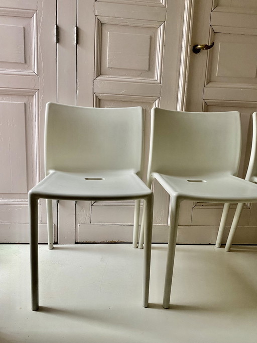 6X Air Chairs Door Jasper Morrison Voor Magis