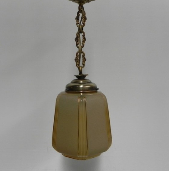 Image 1 of Art Deco hanglamp aan ketting met beige glazen kap