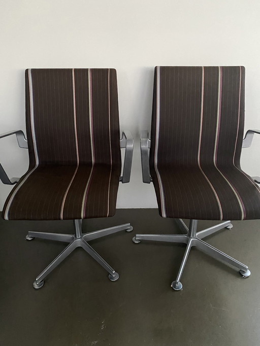 2X Fritz Hansen Arne Jacobsen Oxford Chair Paul Smith Stof