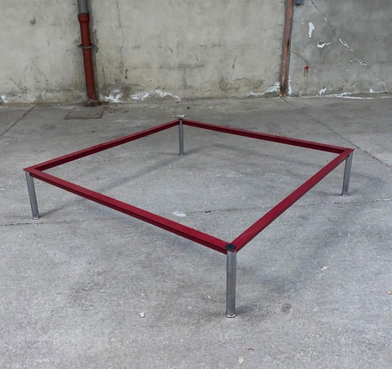 Image 1 of LC10 vintage salontafel in gelakt staal van Le Corbusier voor Cassina, 1980