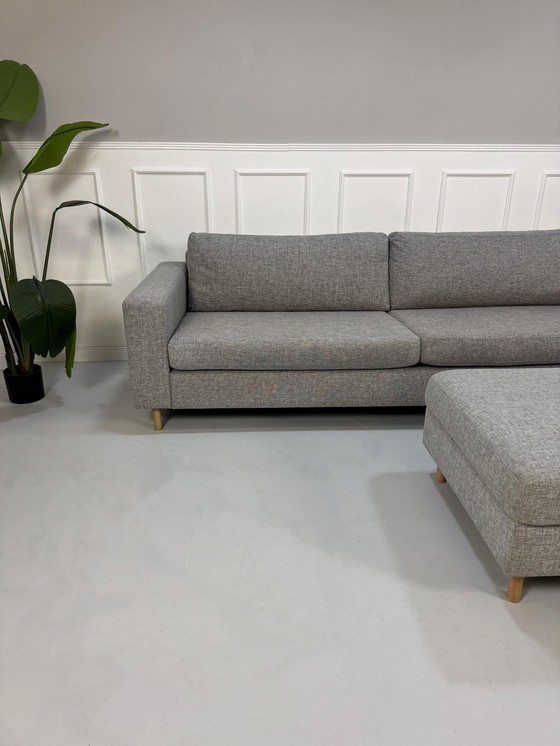 Image 1 of Bolia Scandinavische bank grijze stof + poef