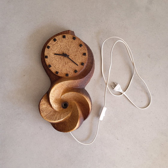 Image 1 of Keramieken aardewerken vintage brutalist klok/wandlamp