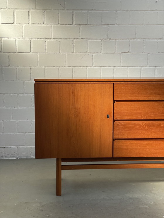 Image 1 of Mid Century Dressoir van teakhout