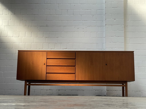 Mid Century Dressoir van teakhout