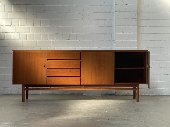 Image 1 of Mid Century Dressoir van teakhout