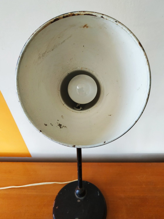 Image 1 of 1930 tafellamp toegeschreven aan de gebroeders Jacob in Zwickau Bauhaus stijl