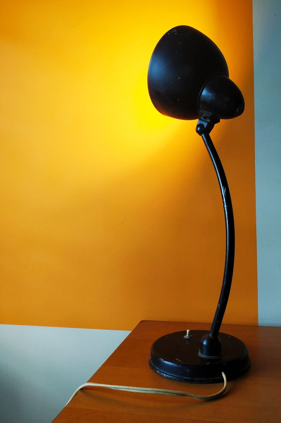 Image 1 of 1930 tafellamp toegeschreven aan de gebroeders Jacob in Zwickau Bauhaus stijl