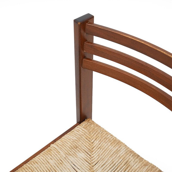 Image 1 of Set van 4 vintage stoelen van massief hout en geweven stro, Italië 1970