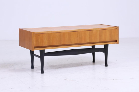 Image 1 of Vintage laden lowboard 60s | kleine Mid Century ladenkast TV-plank retro opbergruimte houten ladenkast