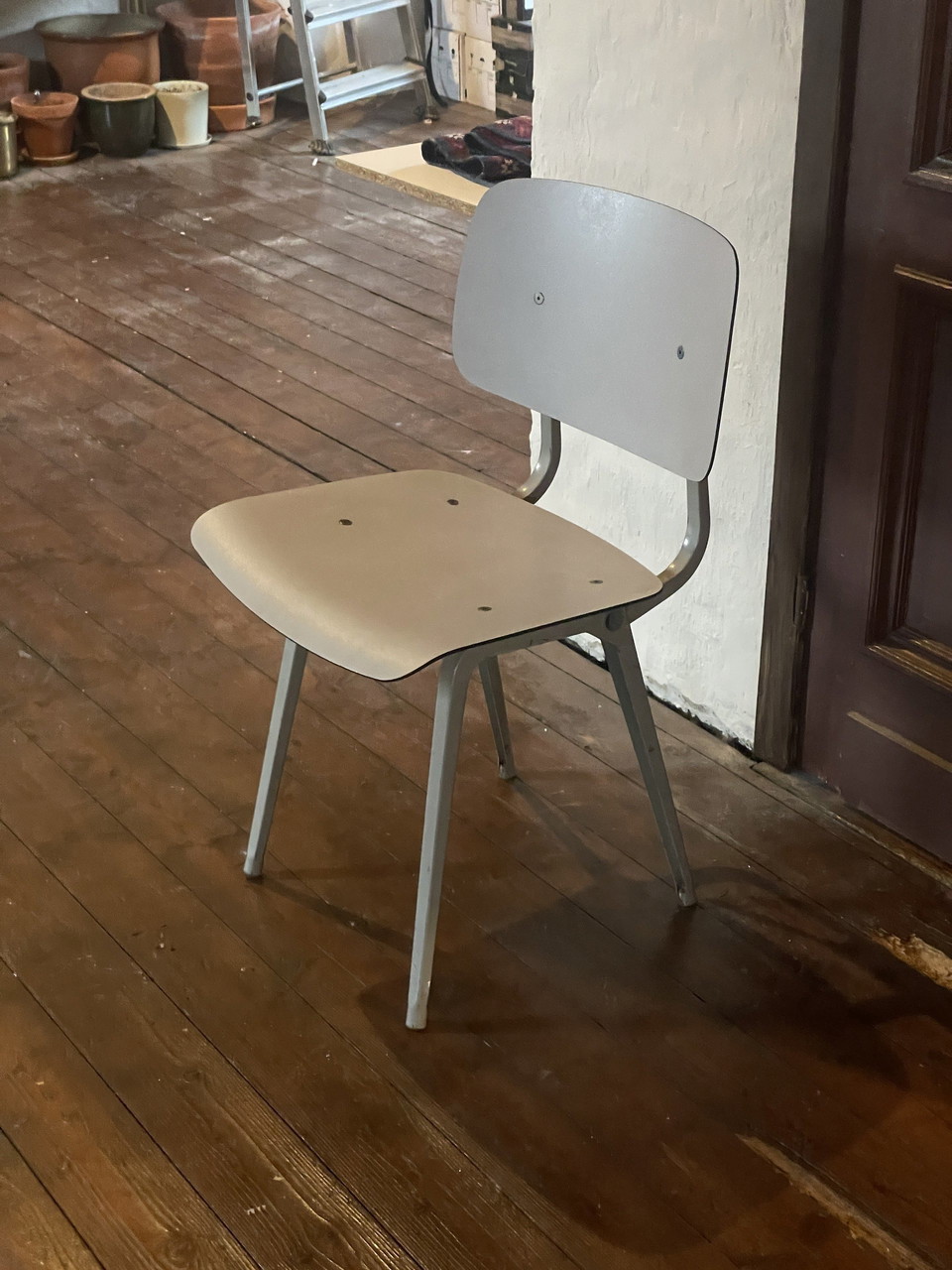 april【HAY】REVOLT CHAIR Friso Kramer 白 april【HAY】REVOLT CHAIR Friso Kramer 白 Friso-Kramer-Revolt