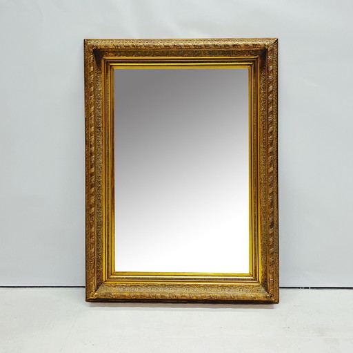 Klassieke spiegel met gouden frame