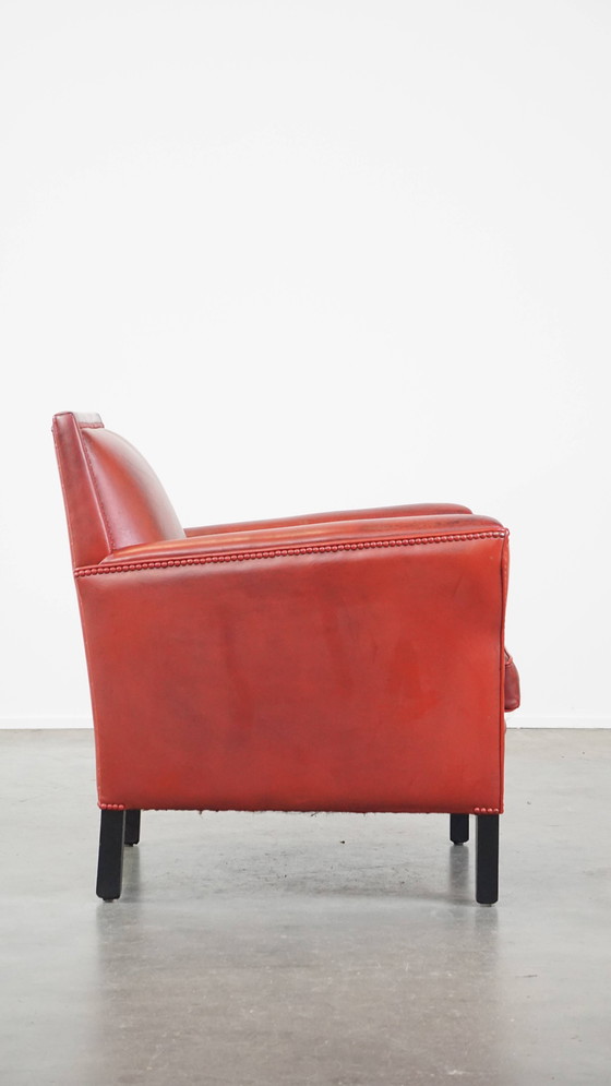 Image 1 of Rode Fauteuil Gemaakt Van Schapenleer 