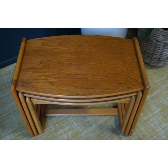 Image 1 of Mid century Zweedse nesttafels van licht teakhout