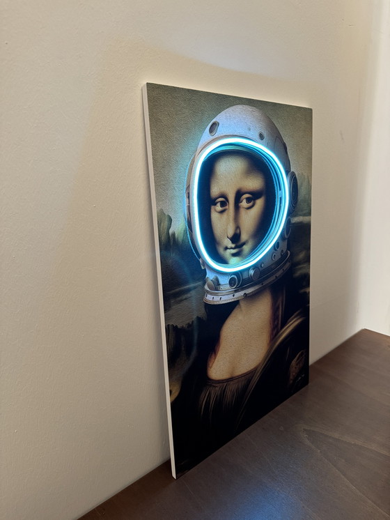 Image 1 of LedMansion Gioconda Astronaut Licht Blauw PopArt Muurkunst Led Lamp