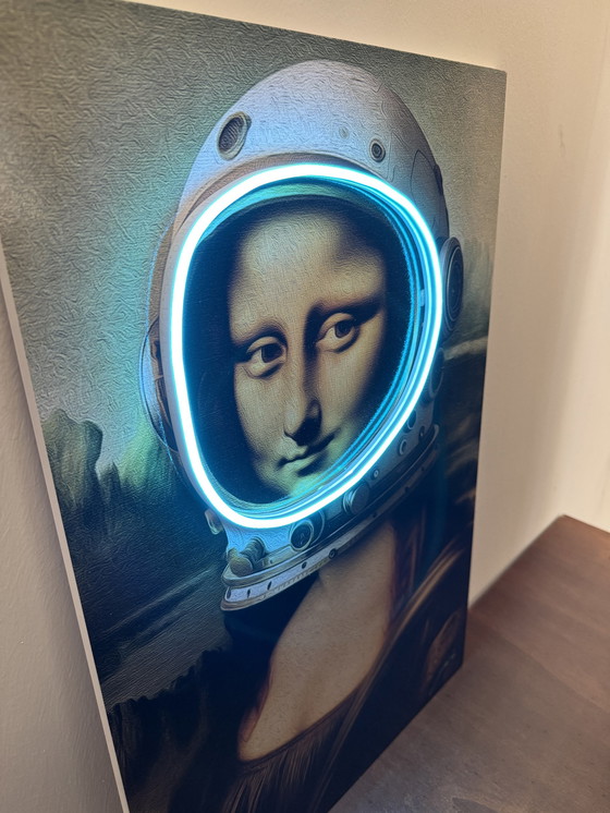 Image 1 of LedMansion Gioconda Astronaut Licht Blauw PopArt Muurkunst Led Lamp