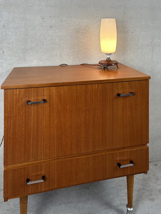 Image 1 of Vintage tripod lamp - opaline en teak