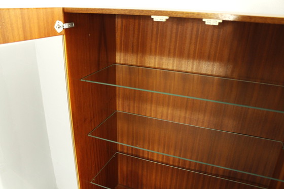 Image 1 of Tsjechische mahonie boekenkast, 1970S