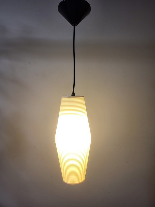 Rotaflex space age hanglamp, ovale vorm in geperst plastic, jaren 1960