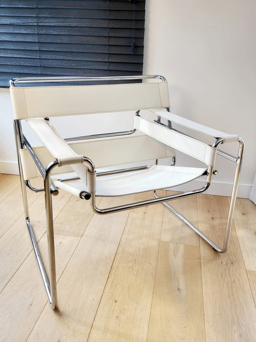 Gavina Wassily Chair By Marcel Breuer