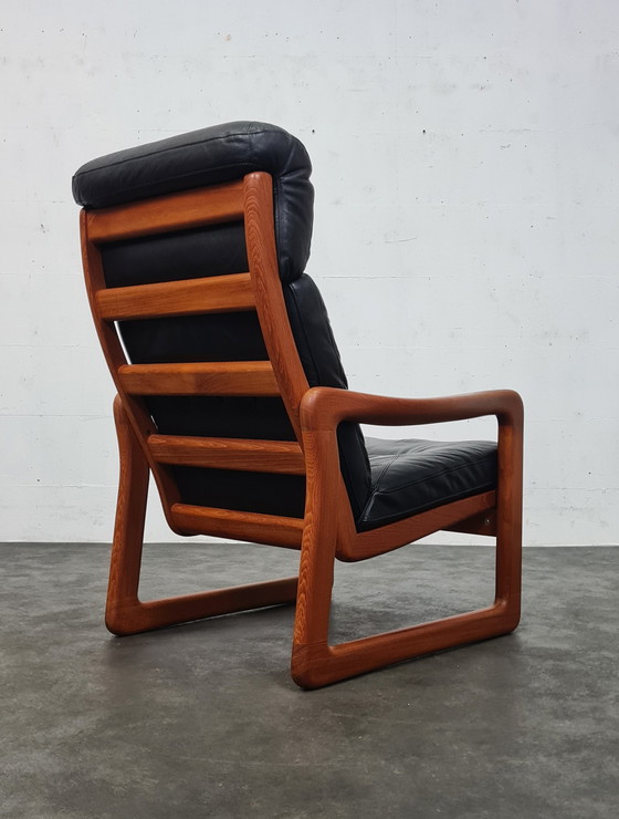 Image 1 of Poul jeppensen highback fauteuil 