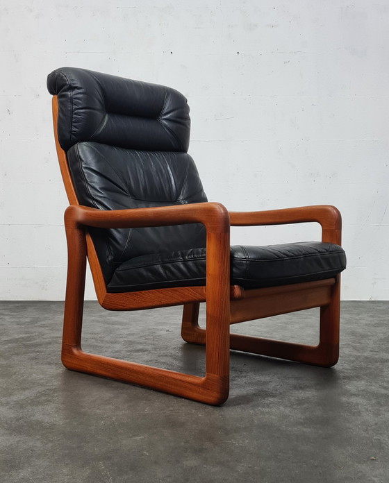 Image 1 of Poul jeppensen highback fauteuil 