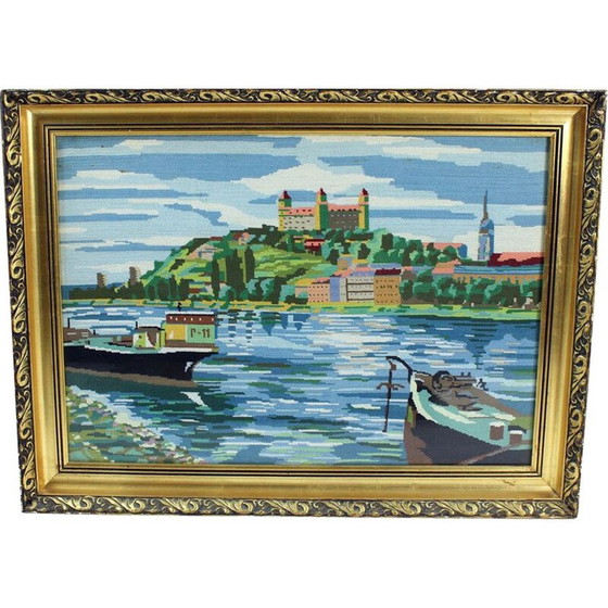 Image 1 of Decoratief wandtapijt vintage kunst op de landschapsfoto van Bratislava, Tsjecho-Slowakije 1980