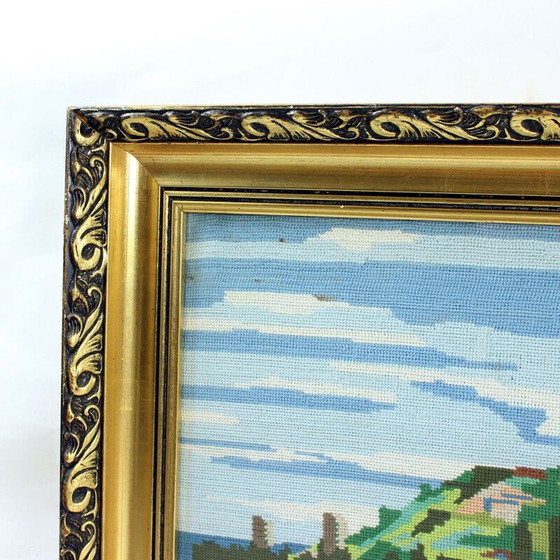 Image 1 of Decoratief wandtapijt vintage kunst op de landschapsfoto van Bratislava, Tsjecho-Slowakije 1980
