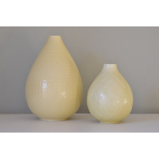 Paar vintage lichtgele aardewerk vazen Niels Thorsonn Aluminia Royal Copenhagen, 1950