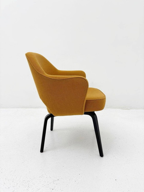 Image 1 of Knoll International Saarinen conferentie fauteuil