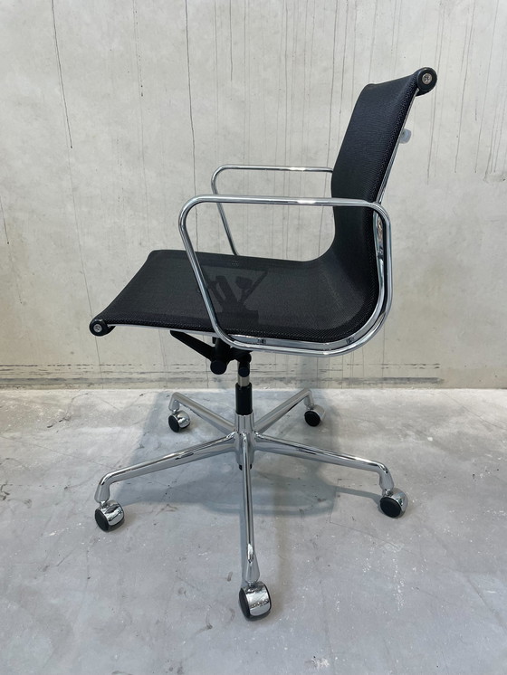 Image 1 of Vitra EA117 bureaustoel