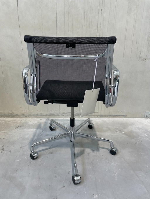 Vitra EA117 bureaustoel