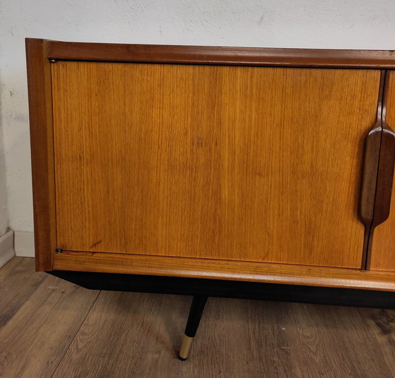 Image 1 of Laag Scandinavisch Teak en Metalen Dressoir