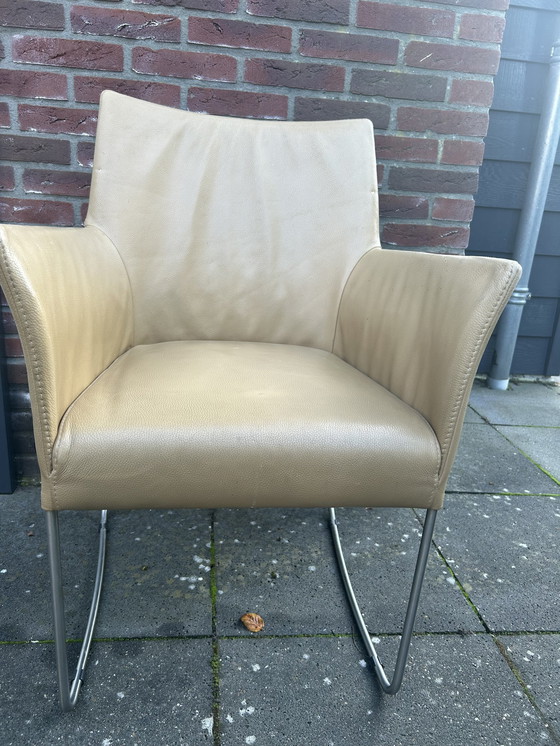 Image 1 of Hans Daalder Tv Meubel, Opbergkast, Eettafel En 4 Stoelen (Bert Plantagie) Notenhout. Het Wordt Als Complete Set Verkocht. 