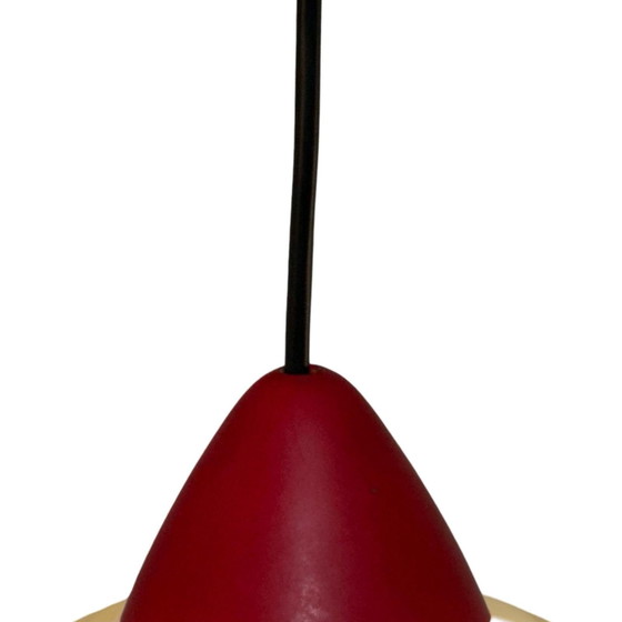Image 1 of Vintage 50'S Mcm Hangende Hanger - Frosted / Semi Doorschijnend Wit Glas En Rode Top - Attr. Louis Kalff / Philips