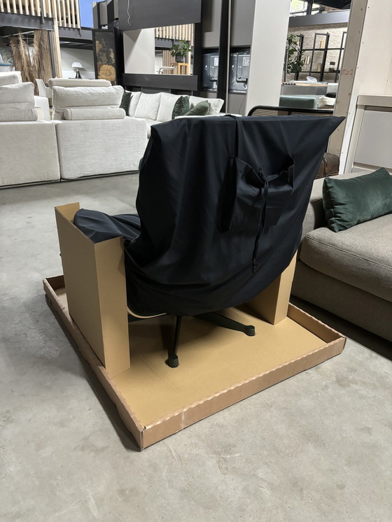 Image 1 of Nieuwe Vitra Lounge Chair + Ottoman Xl In  Limited X-Mas Edition