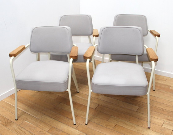 Image 1 of Jean Prouvé directiefauteuil, Vitra