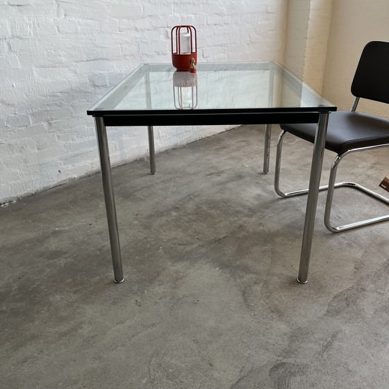 Image 1 of Cassina - Lc 10 P tafel - kristalglas