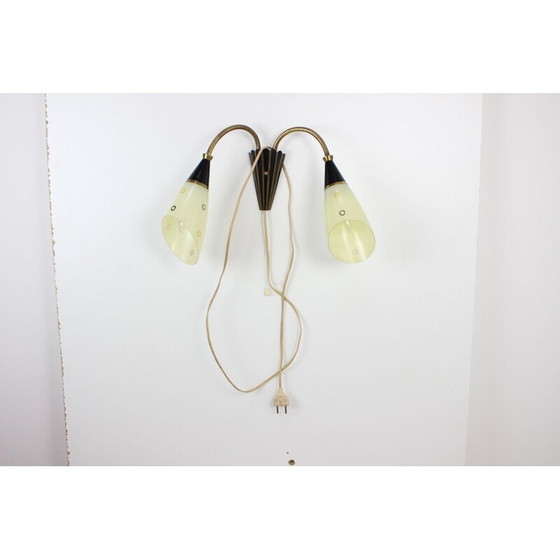Image 1 of Vintage wandlamp van glas en messing, Tsjecho-Slowakije 1960