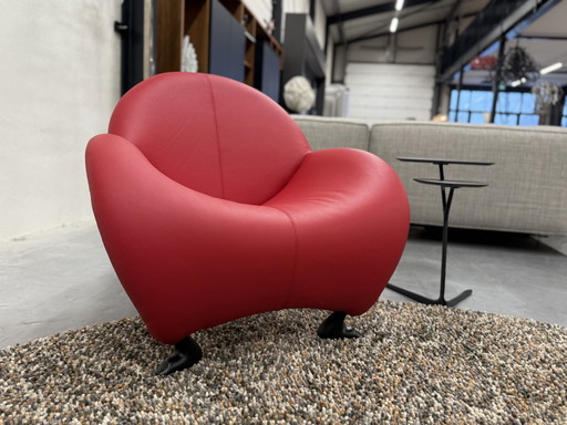 Leolux Papageno Fauteuil Rood Leer Met Zwart Onderstel