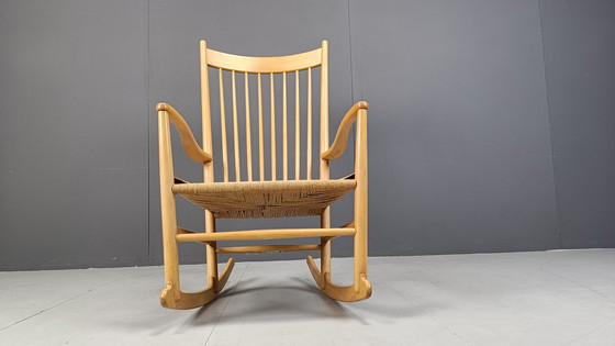 Image 1 of J16 schommelstoel van Hans Wegner voor FDB Mobler, jaren 1960