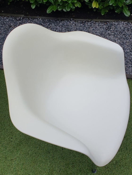 Image 1 of DAX Vitra Eames stoel