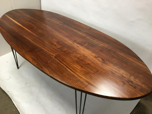 Walnoten eettafel Eefwooddesign